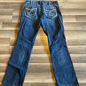 Women’s Silver Jeans 34x32 GUC